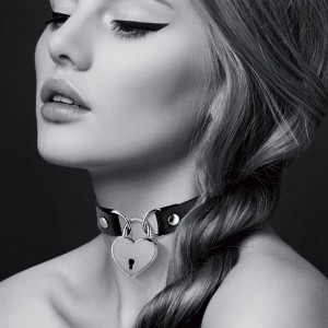 Collier chocker SM avec cadenas - Matériel SM et bondage Malins-Plaisirs