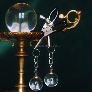 Pinces à seins boule en verre Lucidum - Boutique BDSM Malins-Plaisirs